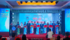 Phó Chủ tịch Hội Quảng cáo thành phố Hồ Chí Minh đón nhận huy hiệu khen thưởng của UBND TP.Hồ Chí Minh